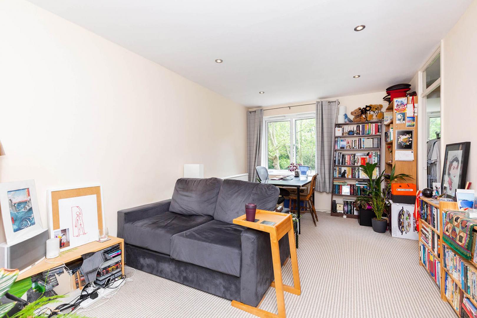 one bedroom located in a desirable location in Canononbury Northampton Park, Canonbury 